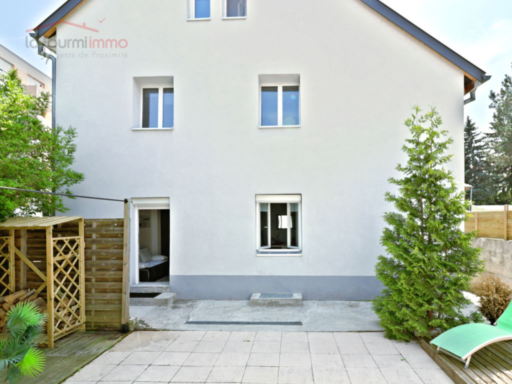 Vendu : Maison à Huningue 4 pièces 110 m² (68330) - Maison avec terrasse à Huningue 68330