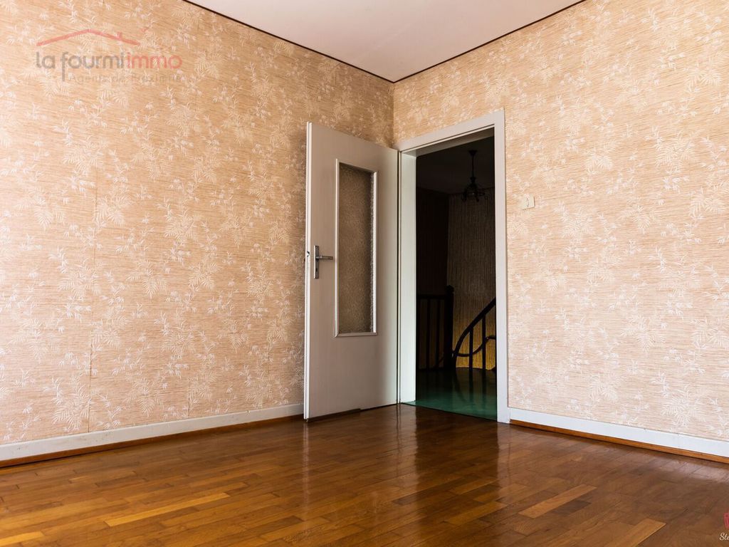 Maison ancienne, au centre du village de Fremestroff - Iff chambre 2