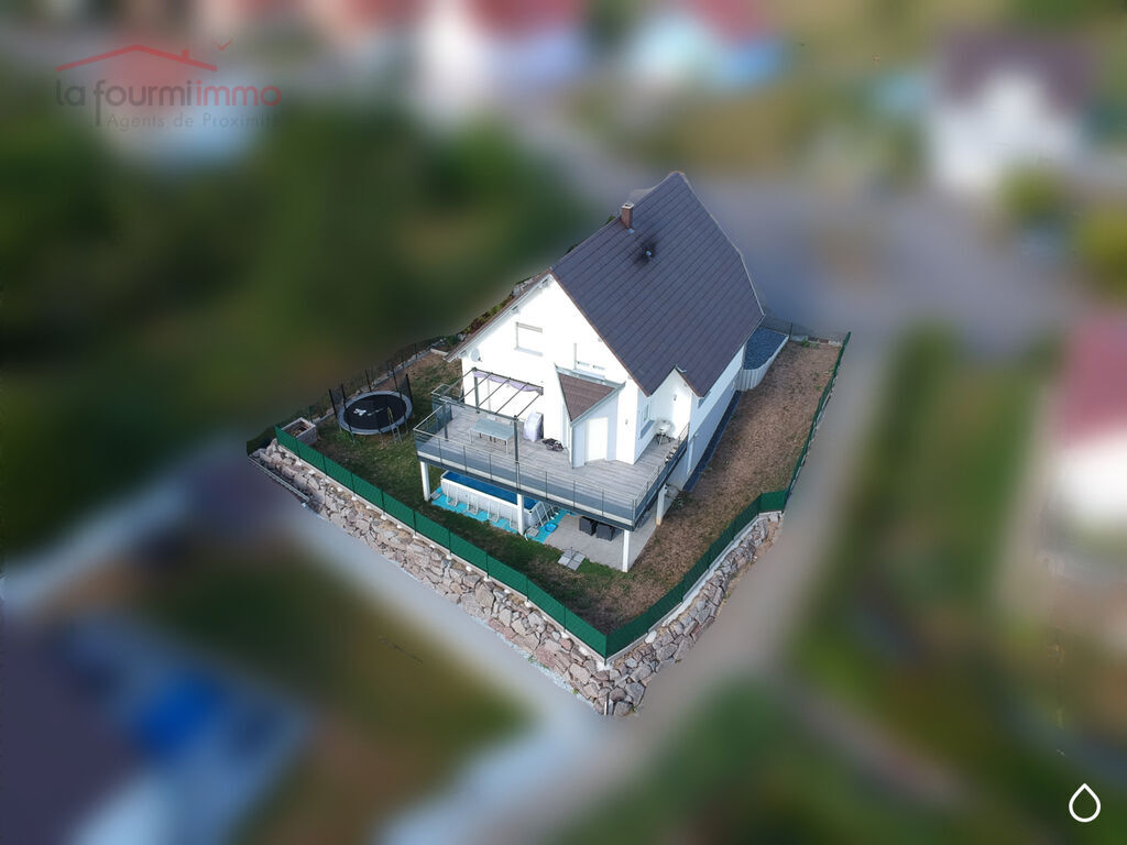 Maison à Forstheim - Drone floutee