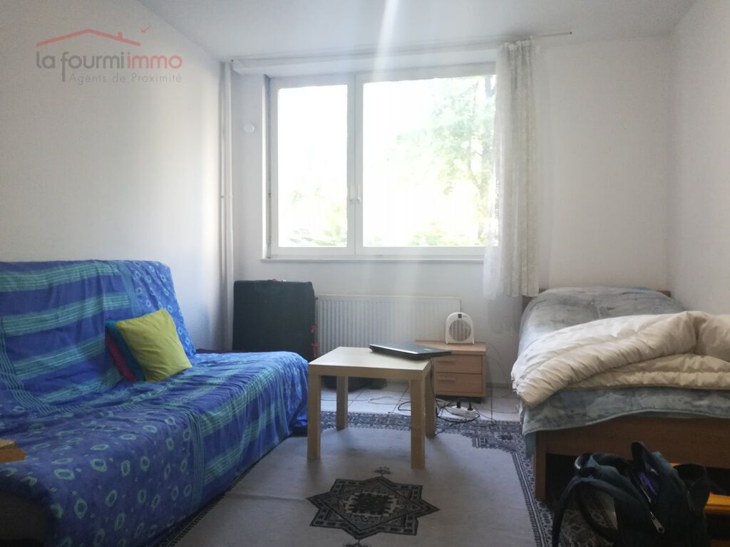 Sympathique studio à Strasbourg secteur Esplanade/Citadelle - Vue sur pi ce   vivre