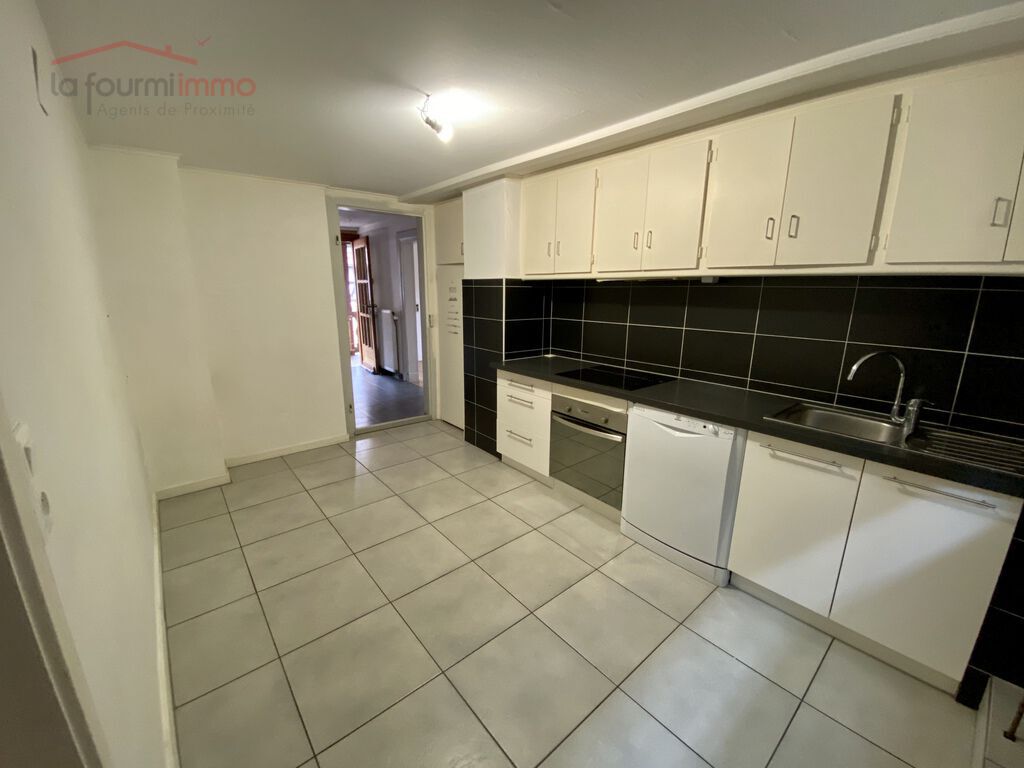 Maison 5 pièces avec dépendances ..Vendu.. - CUISINE