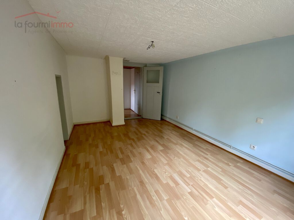 Maison 5 pièces avec dépendances ..Vendu.. - CHAMBRE 2