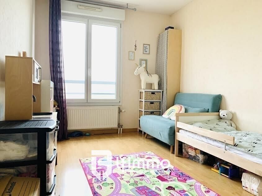 Lumineux F3 avec terrasse garage et parking privatif  - chambre 2