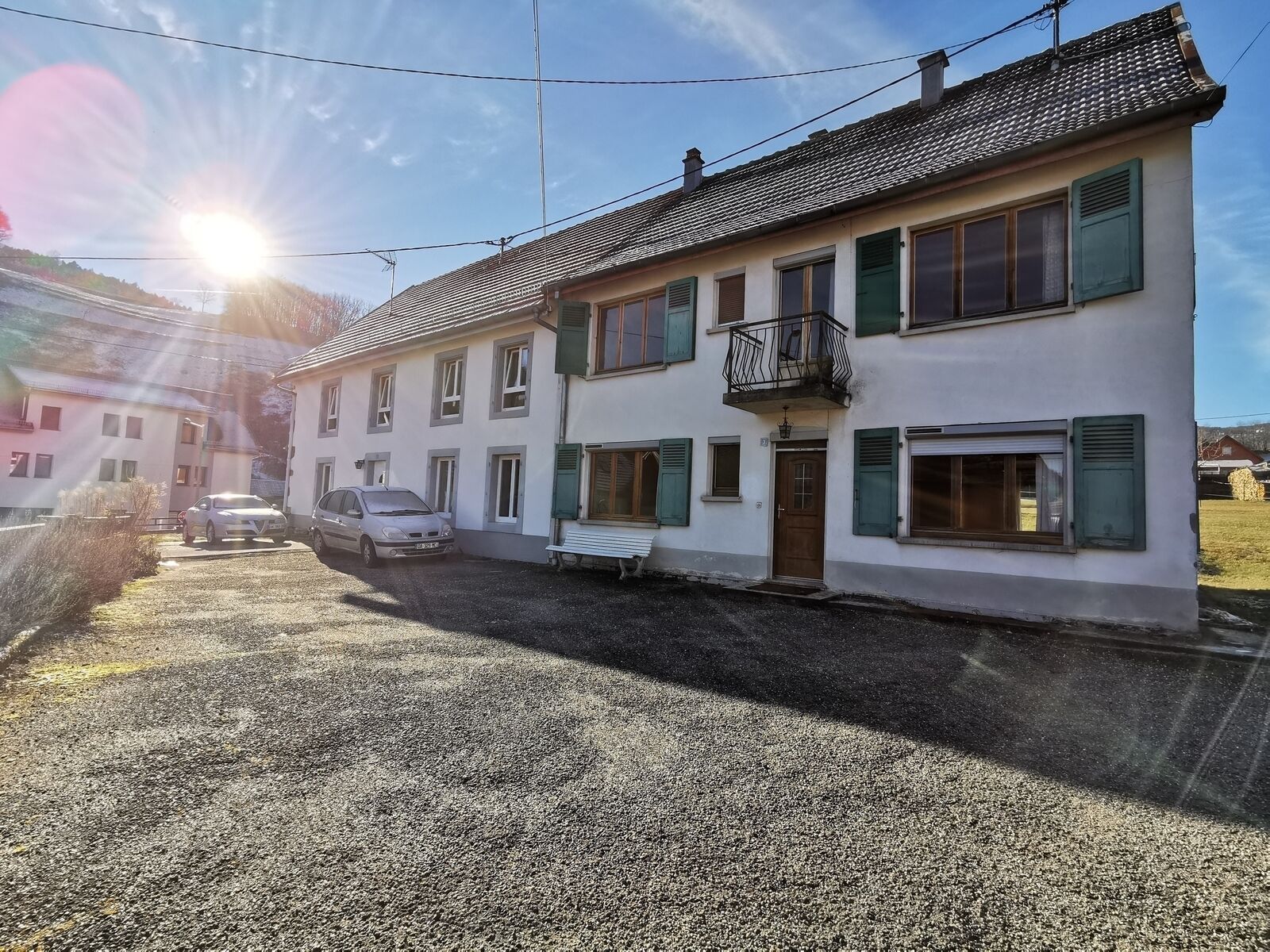 Maison de 6 pièces 145m² sur un terrain de 6,21ares - Extérieur 1