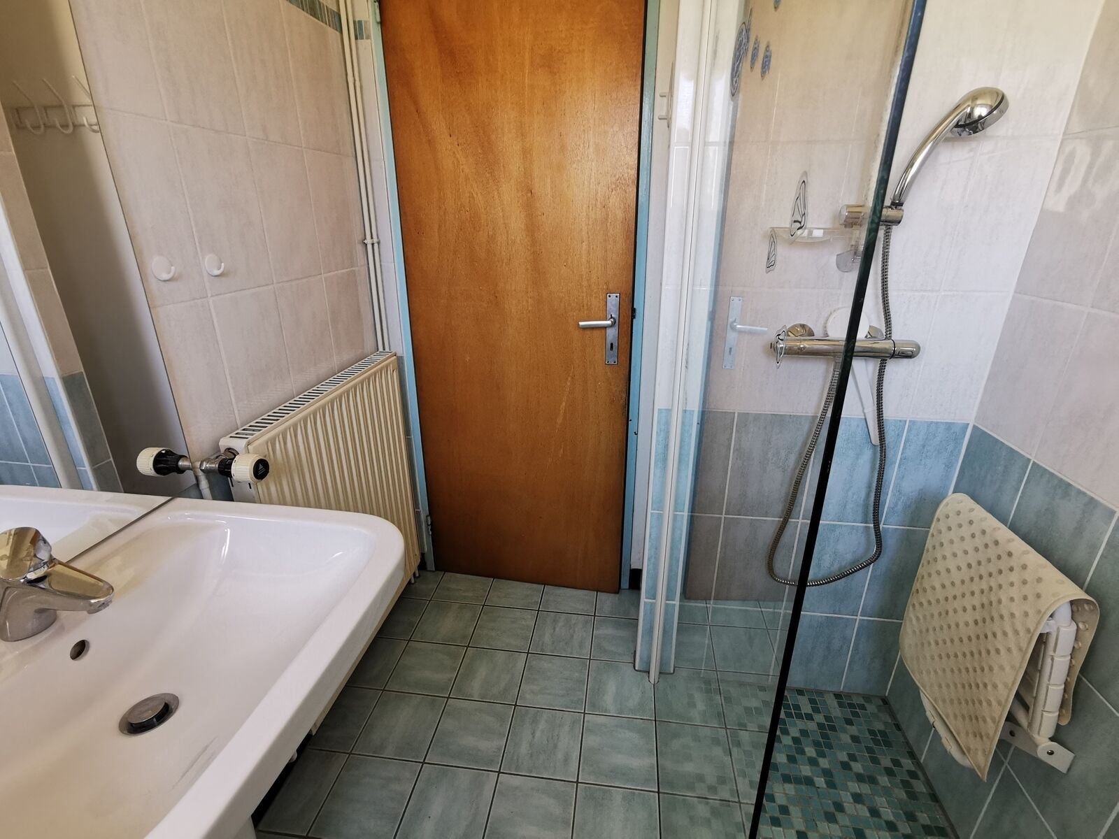 Maison de 6 pièces 145m² sur un terrain de 6,21ares - Maison Orbey Salle d'eau - Lucas Miclo - Conseiller immobilier Illkirch