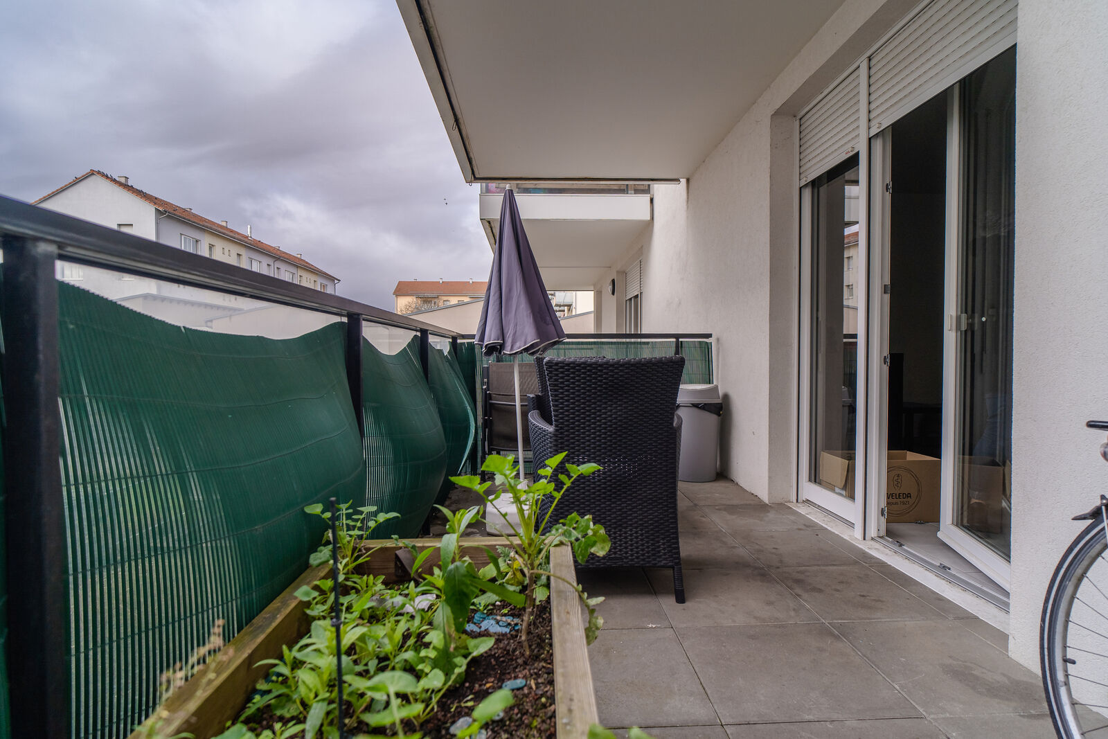 Appartement 2 pièces, balcon, place de parking  - balcon