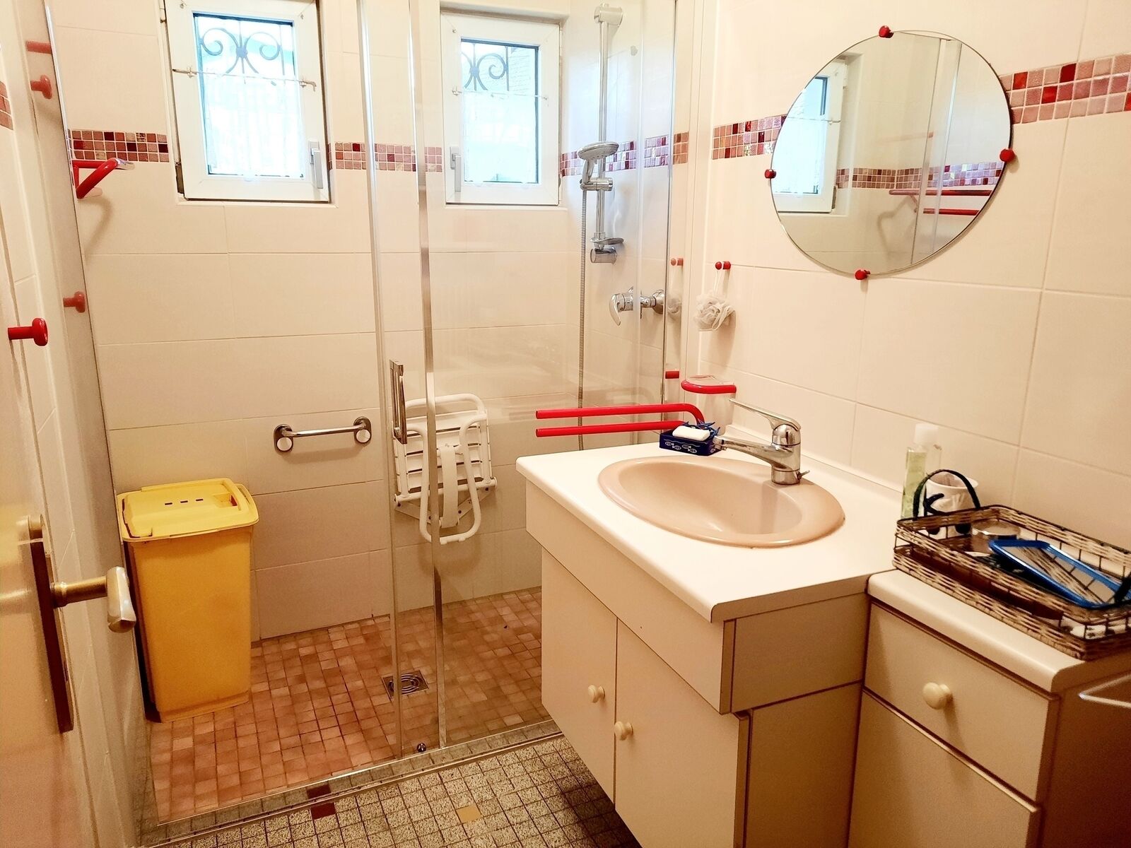 Maison individuelle plain pied d'environ 100m² à découvrir - salle d'eau