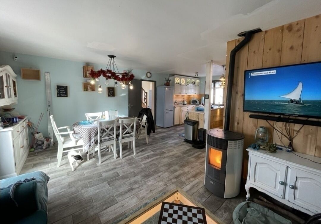 Il est déjà trop tard pour cette maison ! - -3733469162693821807