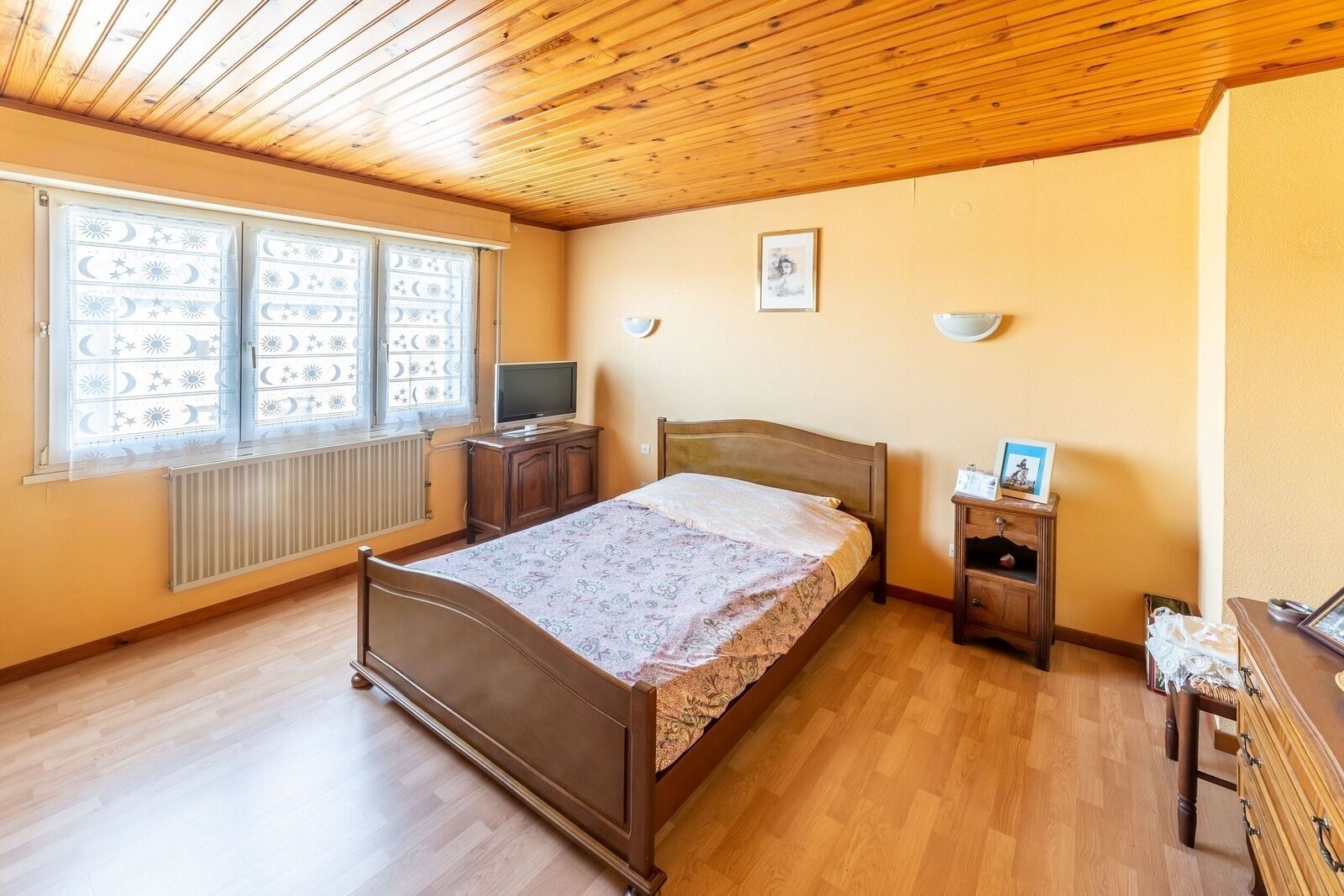 Immeuble de rapport, sur un secteur stratégique. - Appart 2 chambre 2