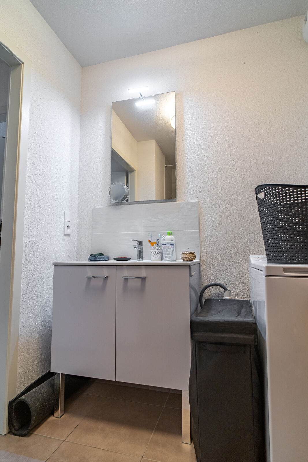 Appartement 3 pièces récent,  balcon, garage en sous sol - salle de bains