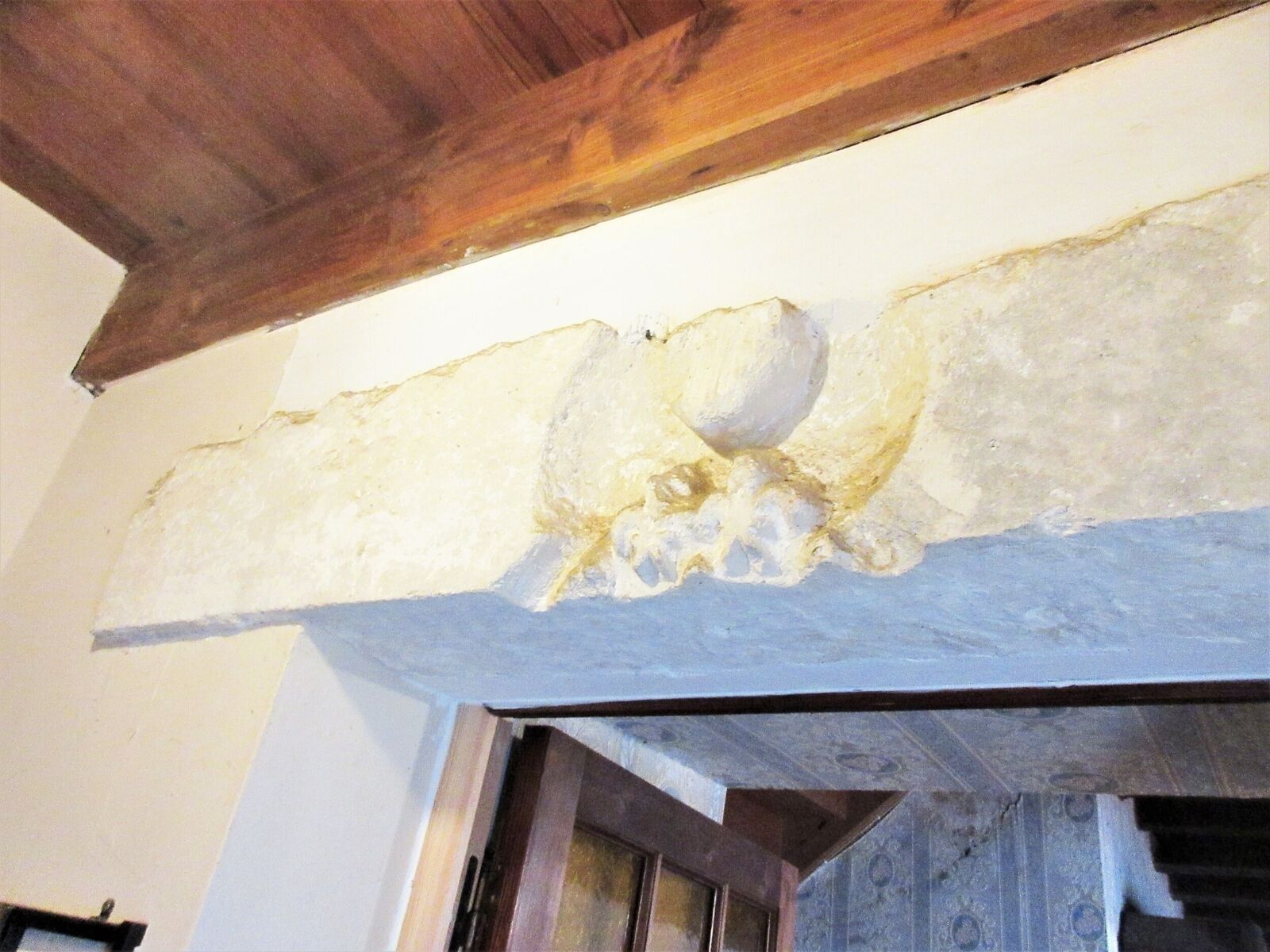 Maison de ville en pierre - Img 1444  2