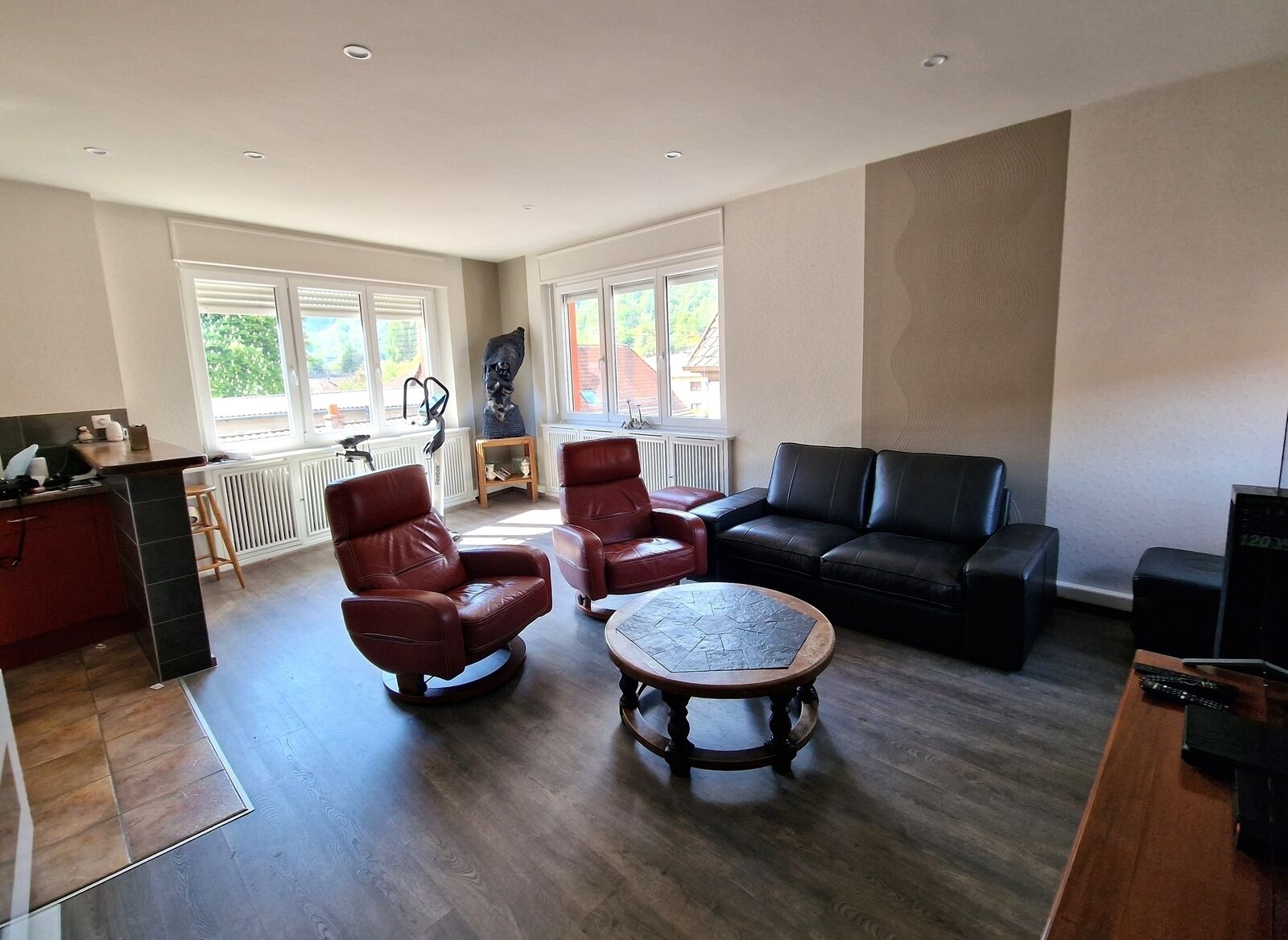 Murs commerciaux et fonds 1400 m²  - 00