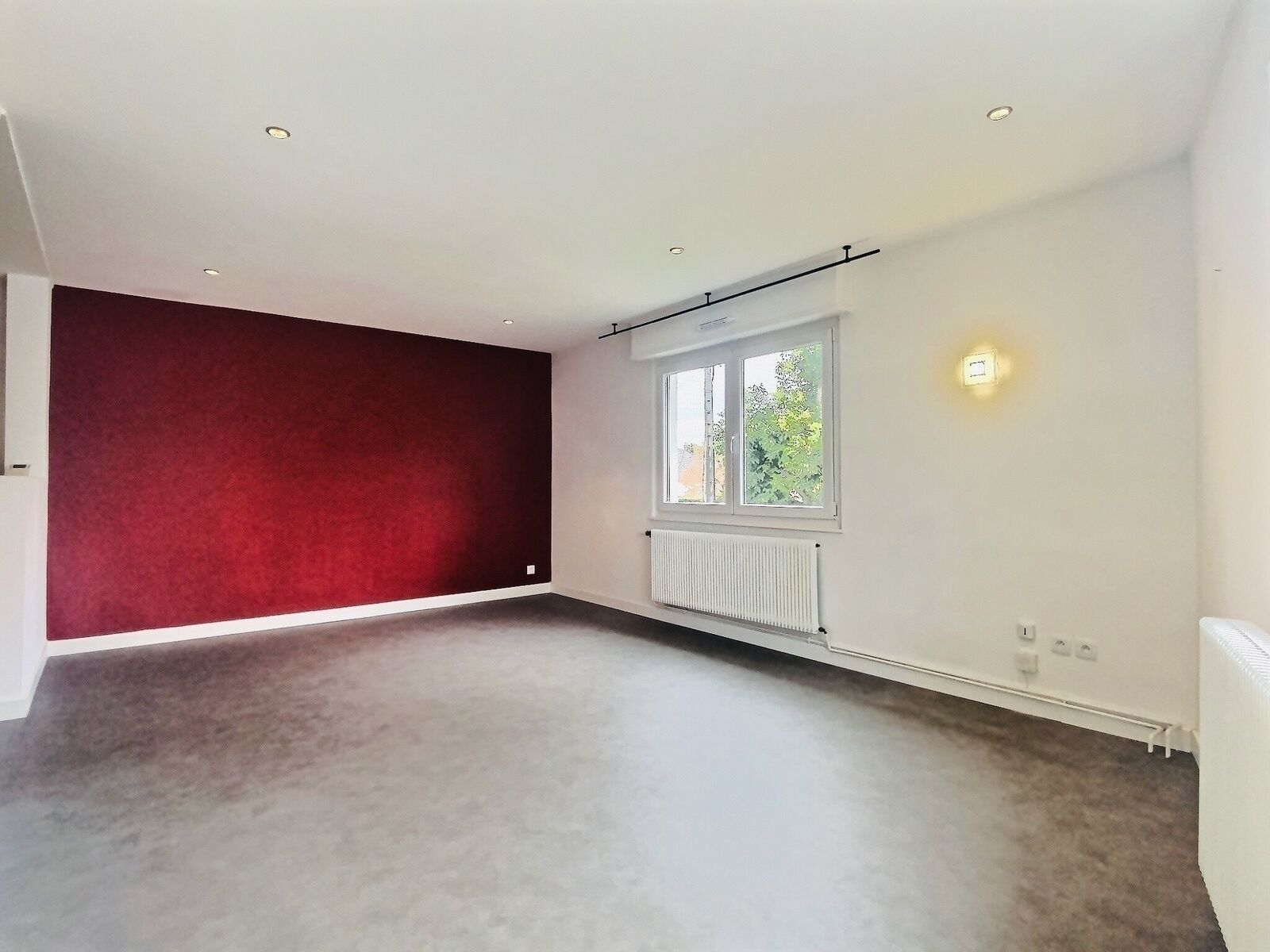 Spacieux 3 pièces de plus de 100 m2 proche Strasbourg - Exposio 127162710