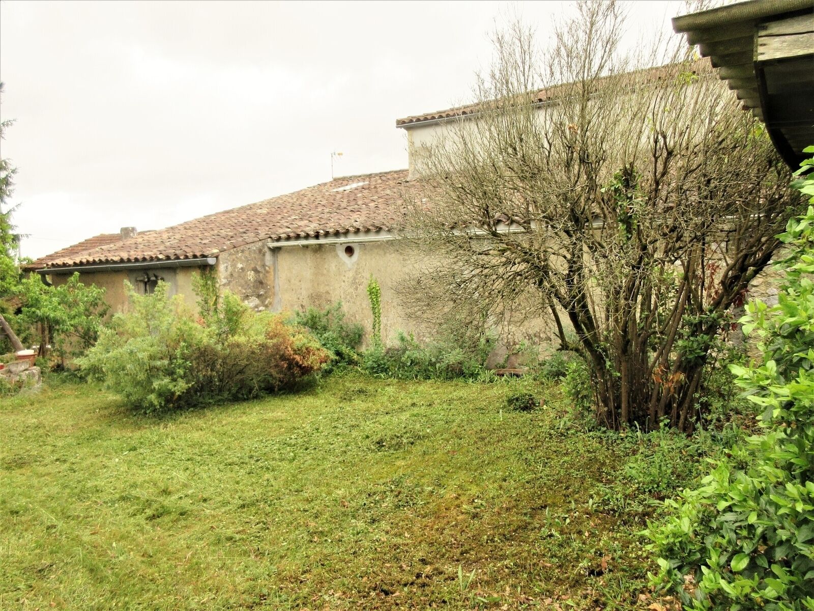 Grande maison en pierre  - Img 1471  2