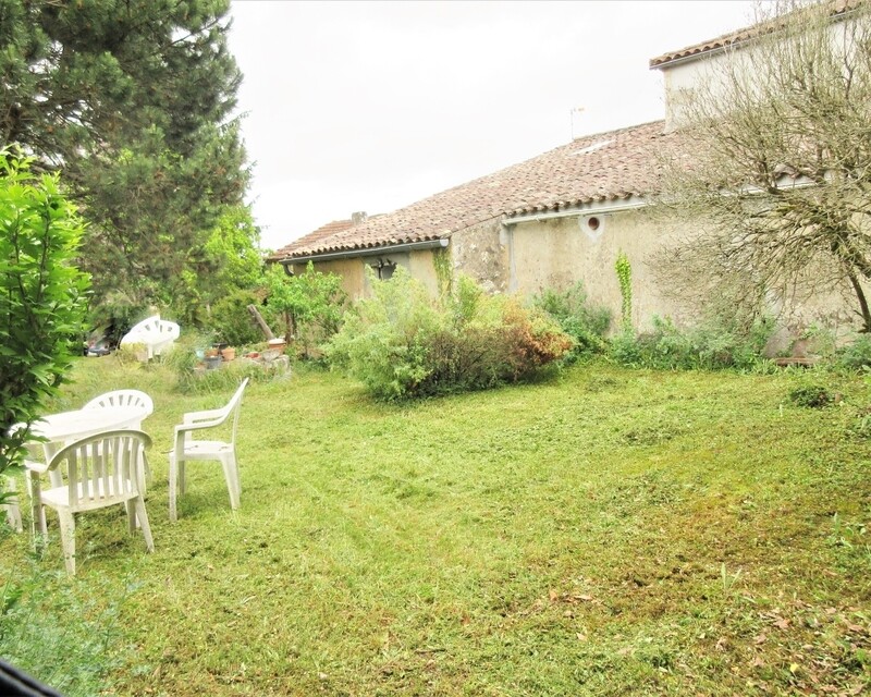 Grande maison en pierre  - Img 1472  2