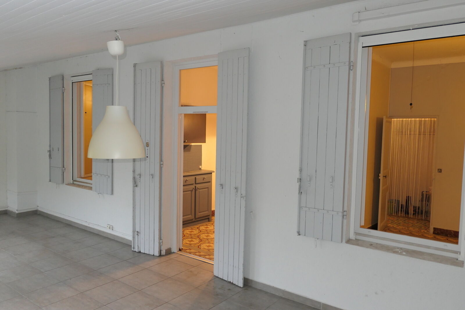 Immeuble au centre ville de Port Saint Louis du Rhône - Terrasse couverte