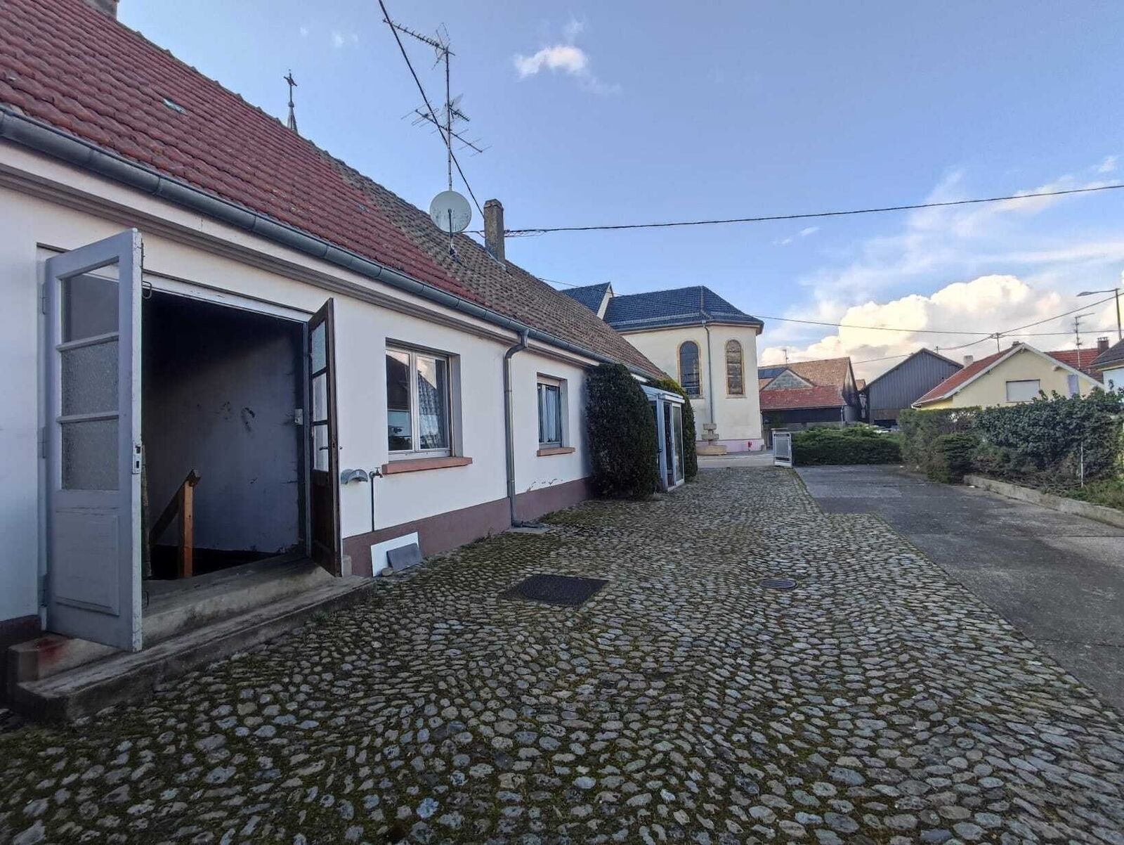 Maison individuelle avec dépendance comprenant 2 appartements - Img-20230421-wa0016