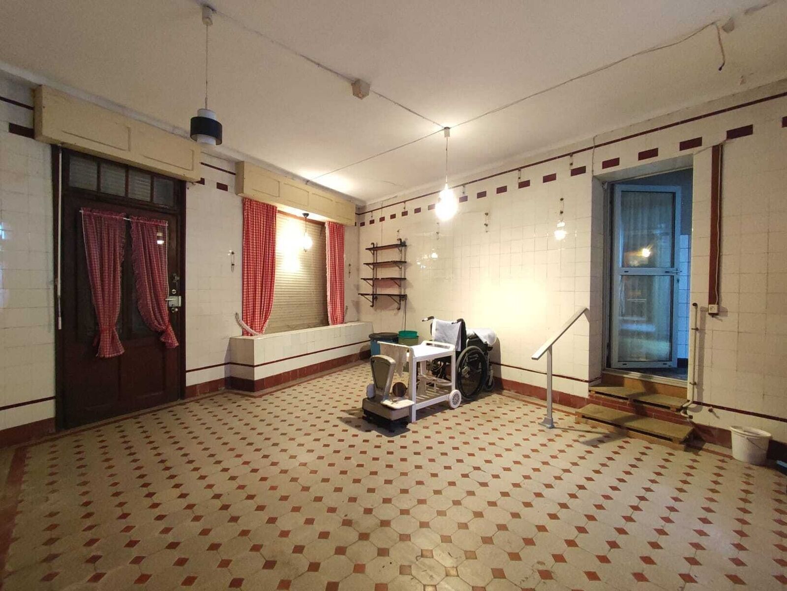 Maison individuelle avec dépendance comprenant 2 appartements - Img-20230421-wa0018