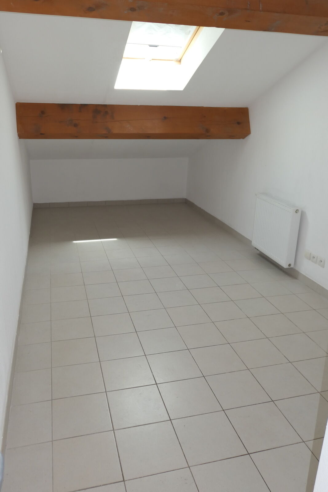 Maison mitoyenne de 5 pièces à Salin de Giraud.  - Une autre chambre de l'étage