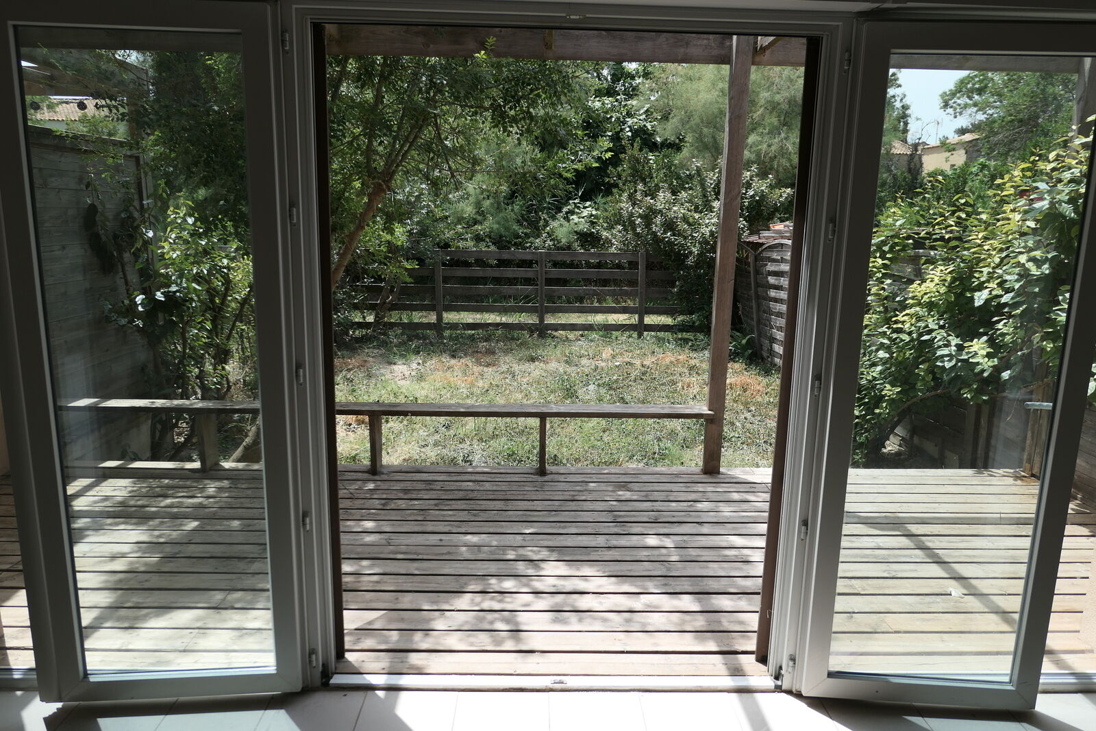 Maison mitoyenne de 5 pièces à Salin de Giraud.  - P1010529