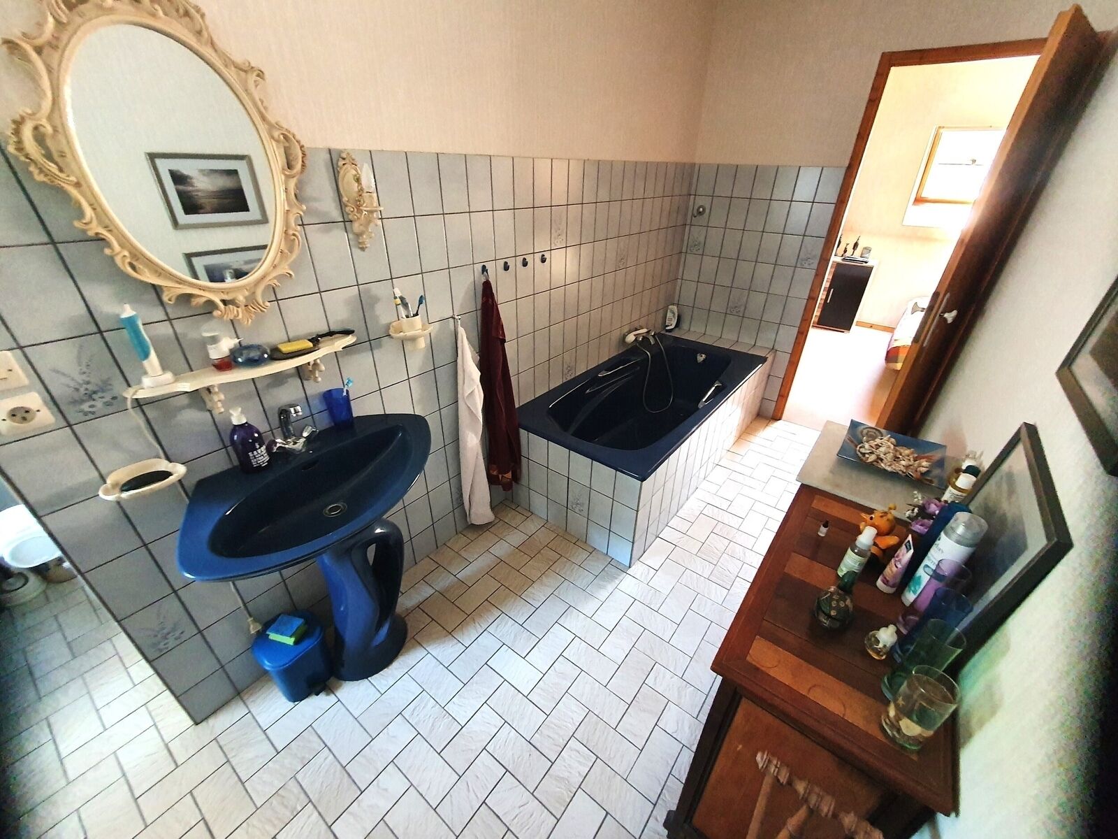 Véritable havre de paix sur les hauteurs - Sdb 1