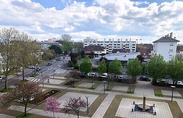 Lumineux F5 traversant, 3 chambres, balcon, cave, garage - Vue square  rte du gal de gaulle   f 5  101 m   schilick concordes  20230419