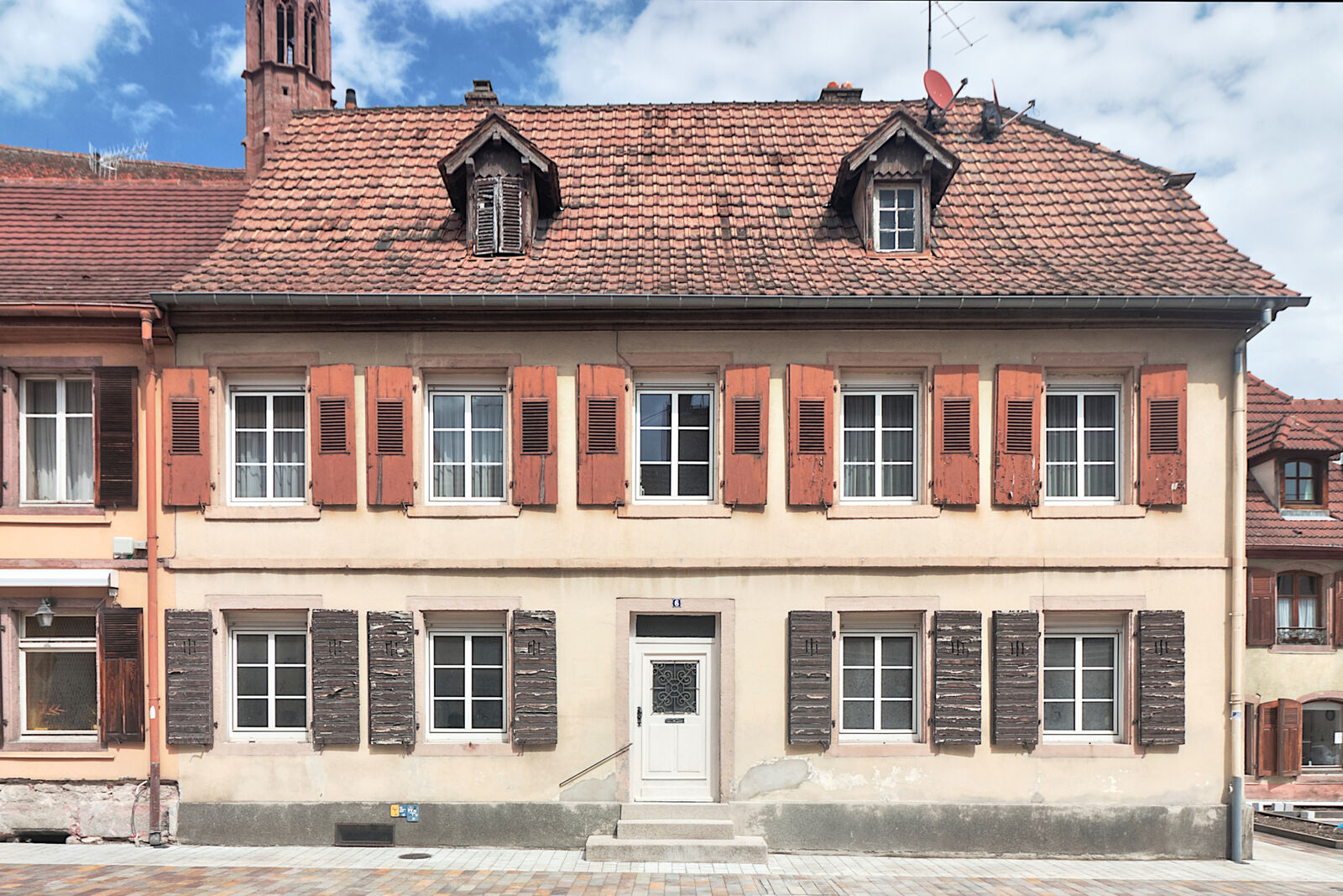 Vendu: Immeuble à Guebwiller centre avec grange et jardin (68500) - Maison vendu à Guebwiller place de la liberté