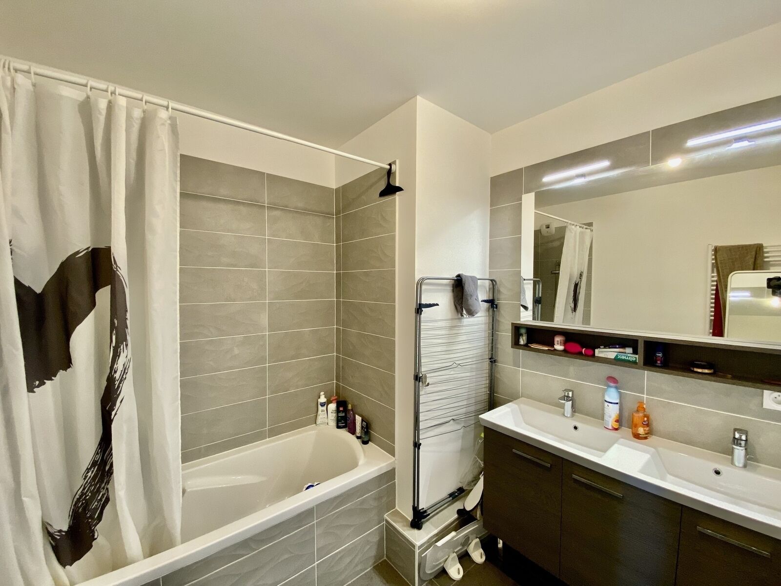 Lumineux 3 pièces idéalement situé - Salle de bain