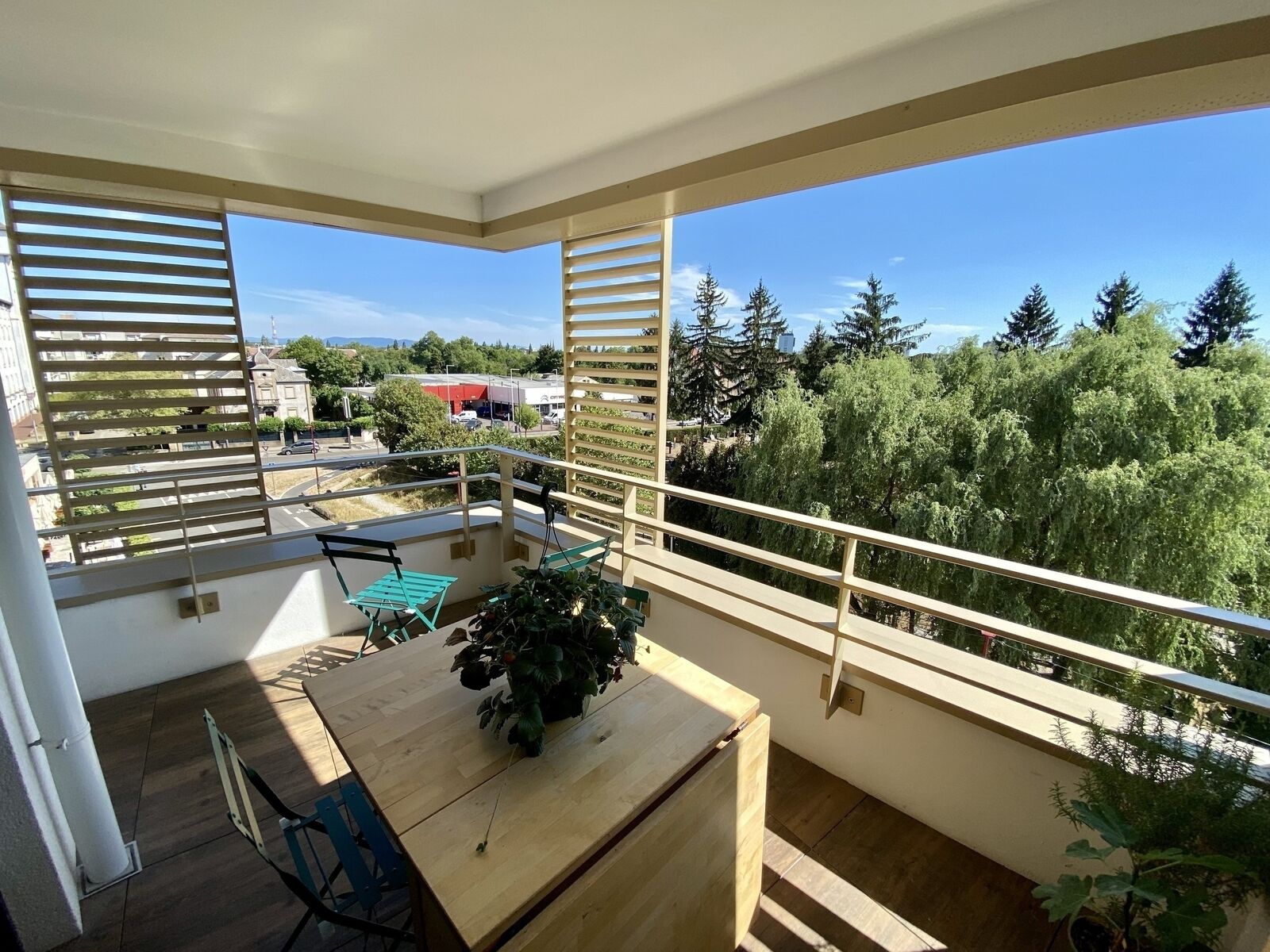 Lumineux 3 pièces idéalement situé - Terrasse