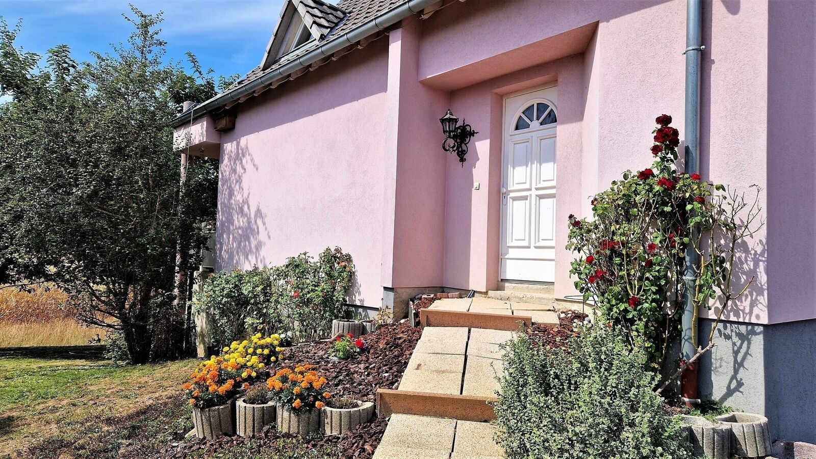 --"Vendu"--  - 20220824 142710 1