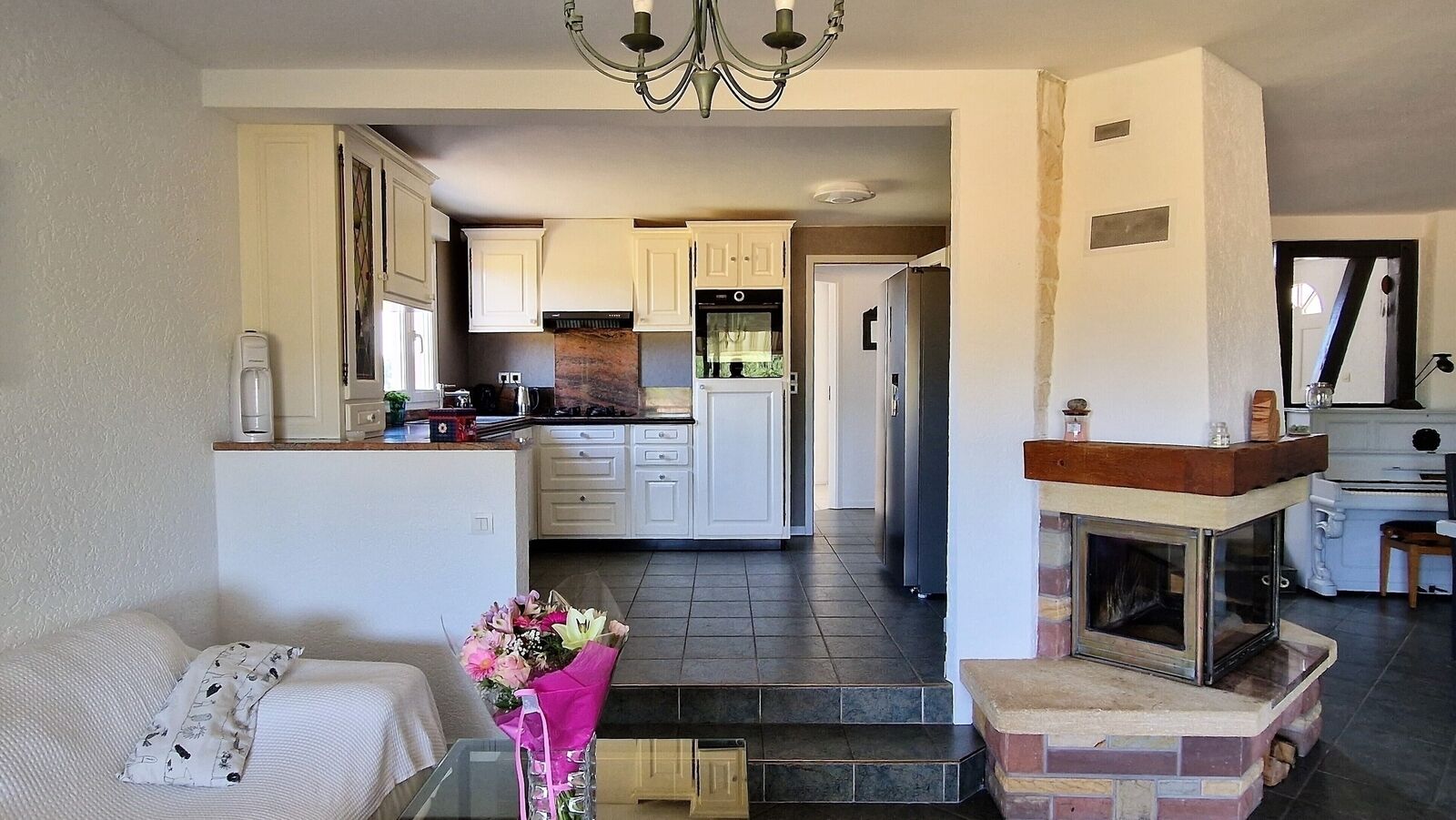 --"Vendu"--  - 20220824 102257 1