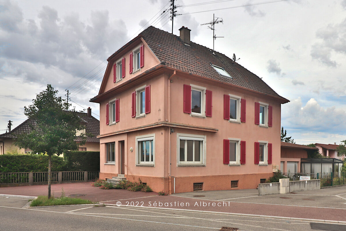 Vendu: Maison à Wittelsheim 9 pièces 240 m² (68310) - Maison à vendre à Wittelsheim