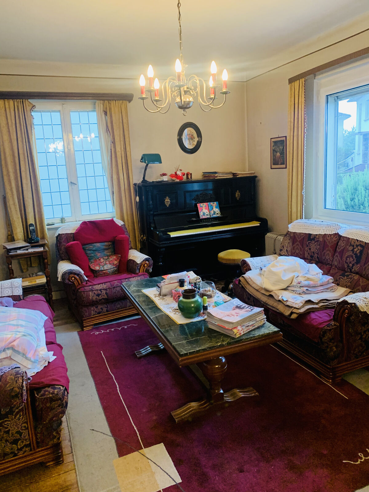 Maison de 110m2 sur plus 6 ares de terrain - Salon