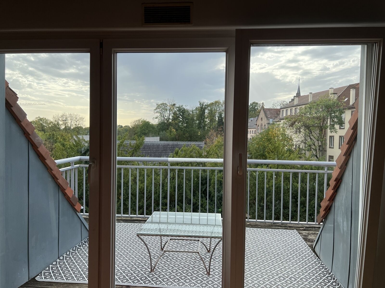 Bel immeuble de style année 30 - E5s4aerxs6gqqkrwqei4aa