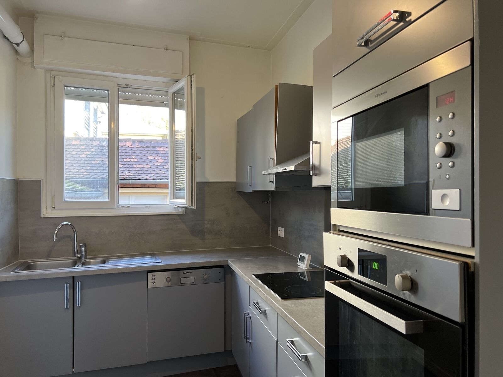 Bel immeuble de style année 30 - Bait2akrrmkwhfnbaskkmw