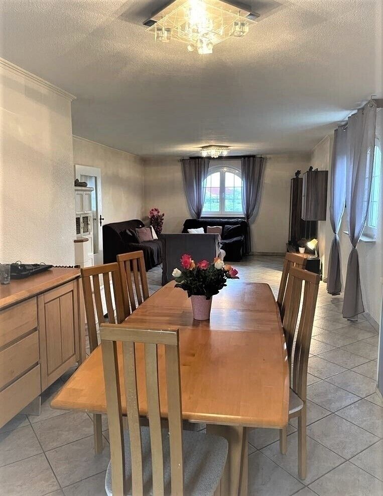 Rare maison de village plain-pied  - Inter