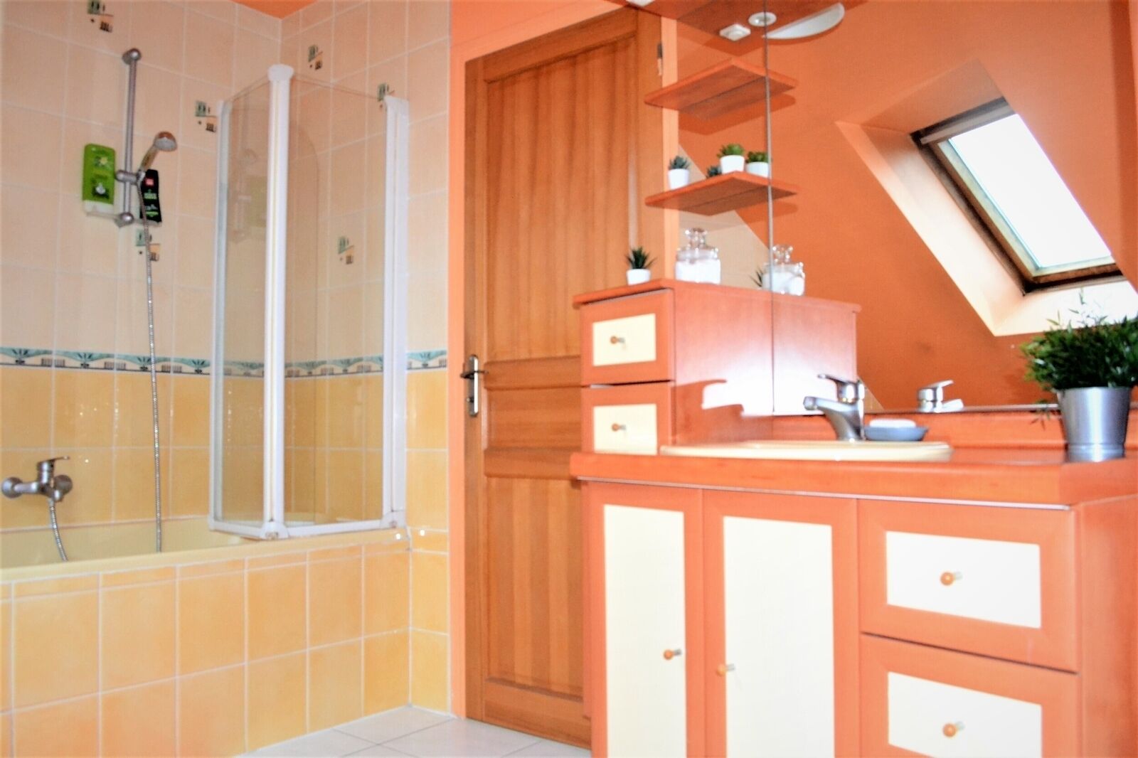 Exeptionnel Pavillon sur un terrain de 894m² - Dsc 0510