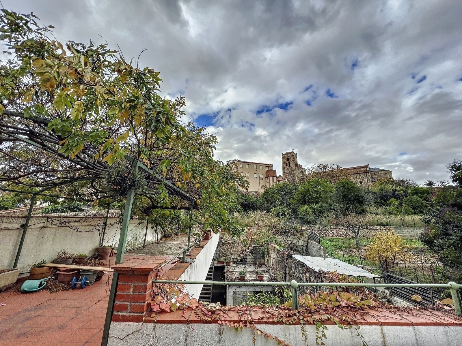 Immeuble de 3 niveaux avec extérieur - Elne - 5f510098-3752-4d89-8aee-79512696d699