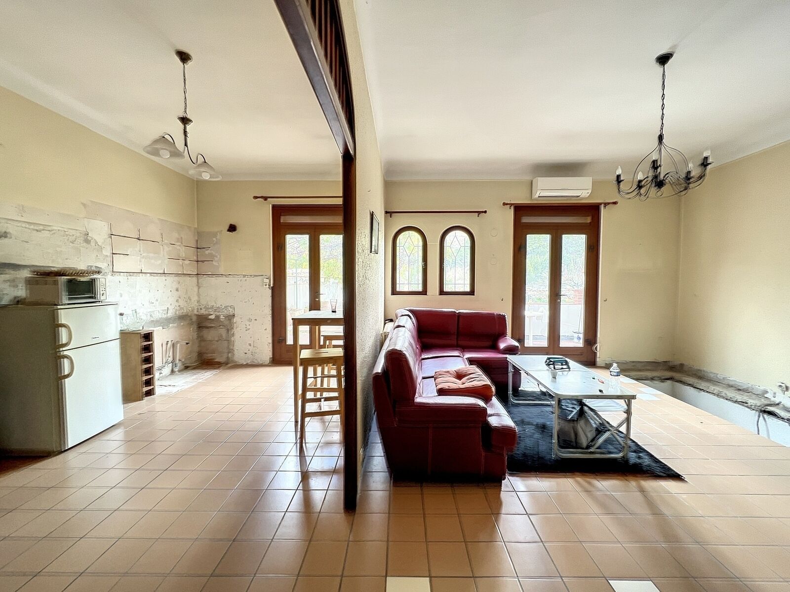 Immeuble de 3 niveaux avec extérieur - Elne - 4d51a6ed-457a-489d-9f14-991c796c914e