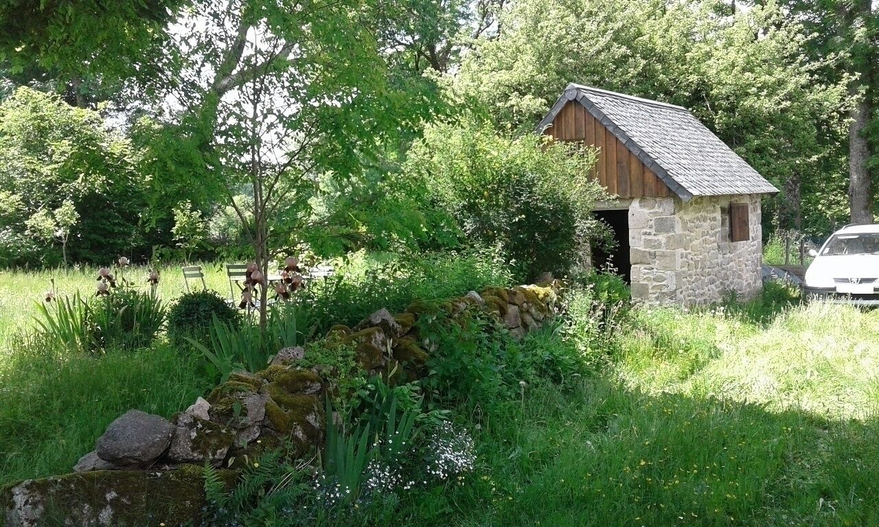 Il est déjà trop tard pour cette ferme Creusoise - 20210611 004210-50 retouchée