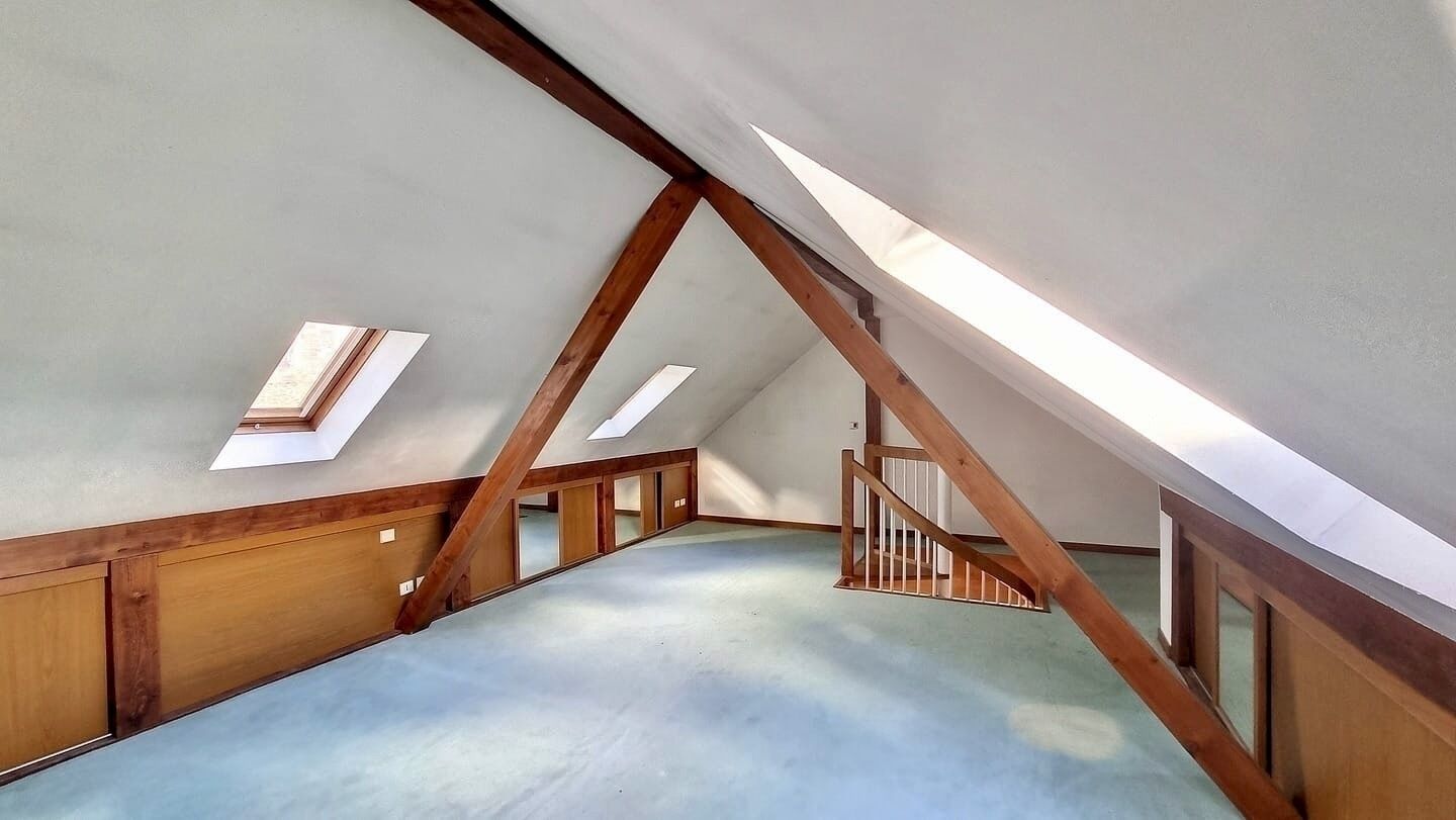 Appartement type loft en duplex - D38f9cd7-2d67-48a6-b3ae-86690b66acf9