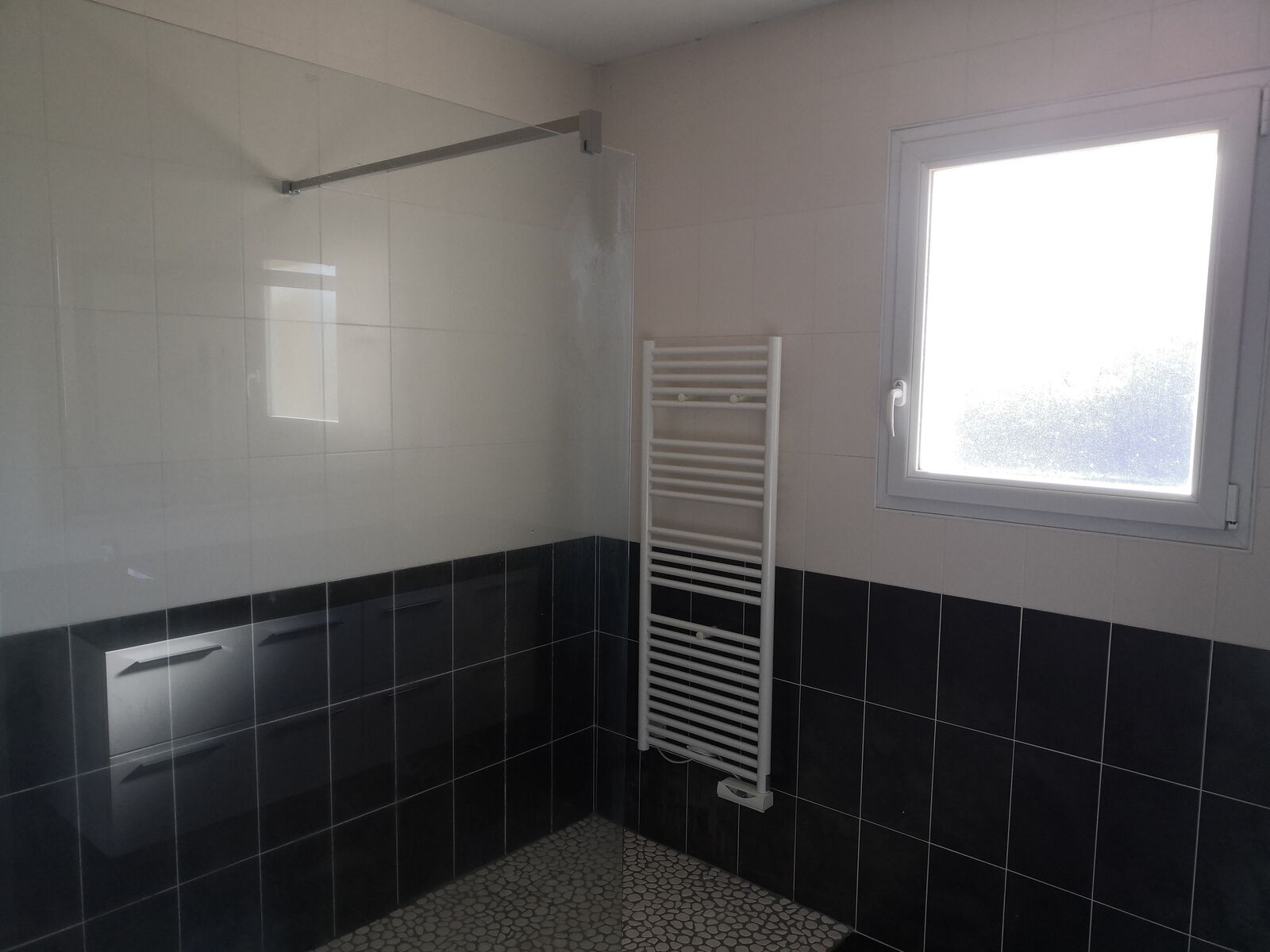 Il est déjà trop tard pour cette maison récente ! - Img 20230207 151926