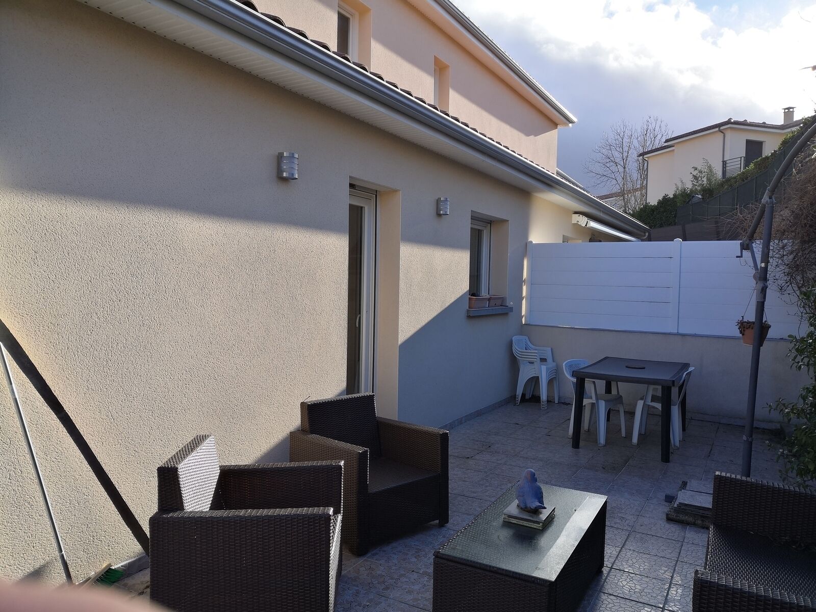 Il est déjà trop tard pour cette maison récente ! - Img 20230113 110451