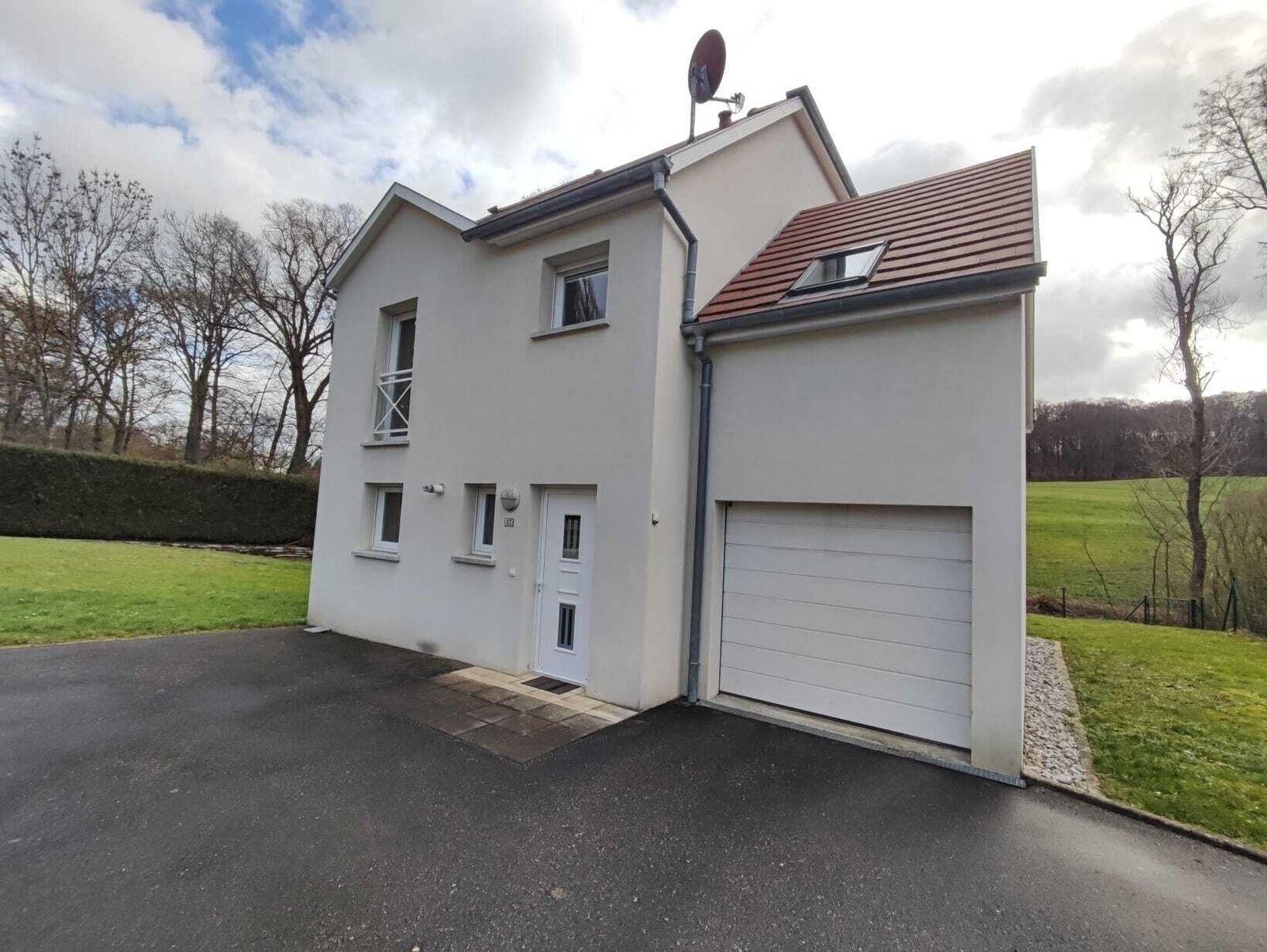 Charmante maison individuelle  - Maison extérieur 2