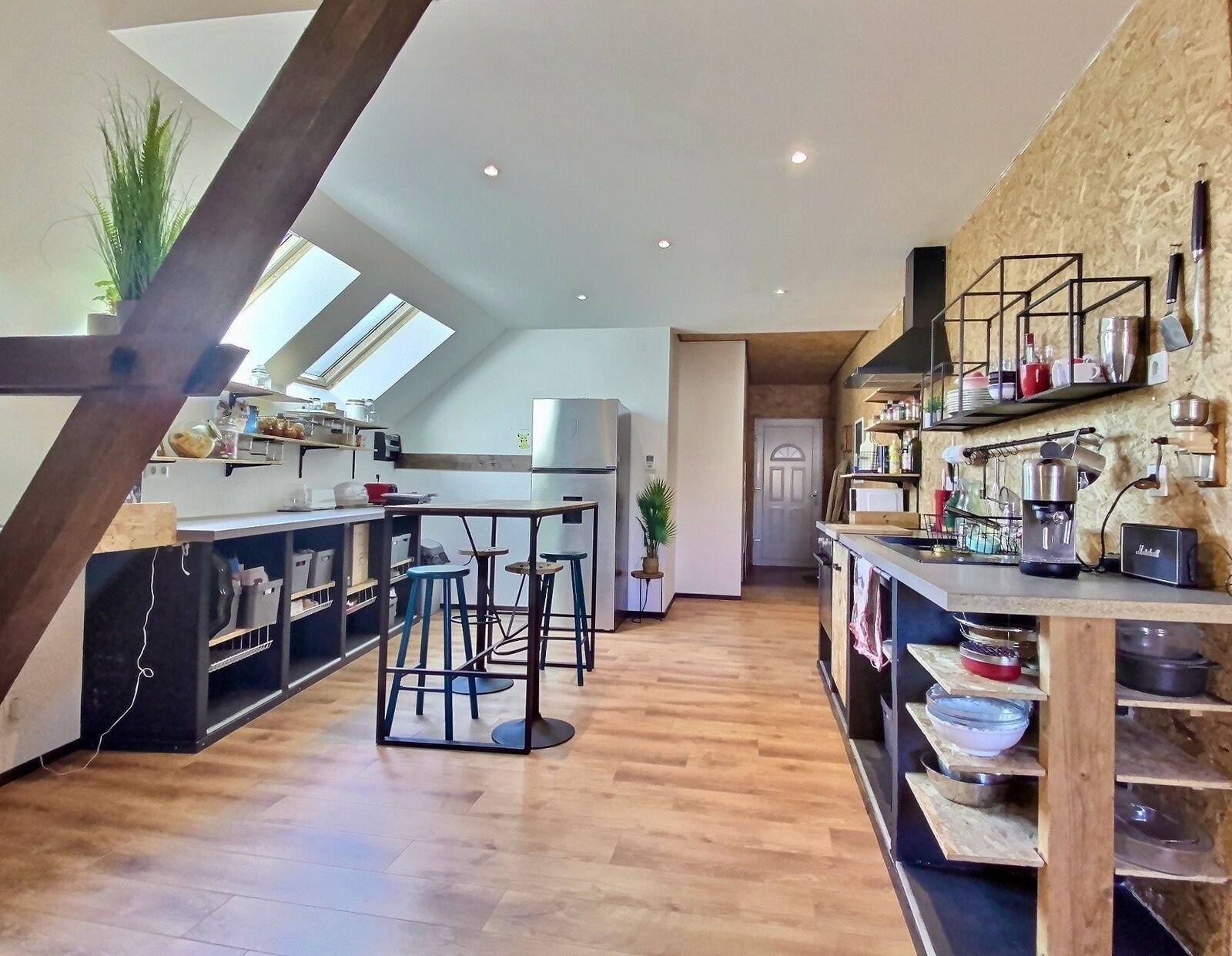 Ancienne grange joliment réhabilitée en habitation - Exposio 127789779