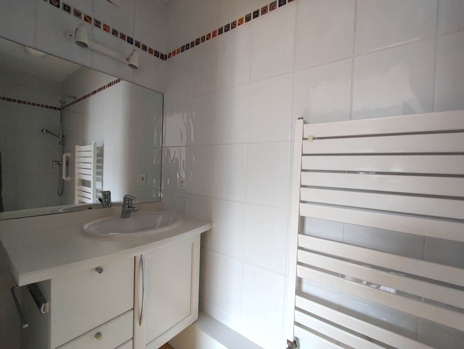 Superbe appartement 2 pièces - Salle d'eau