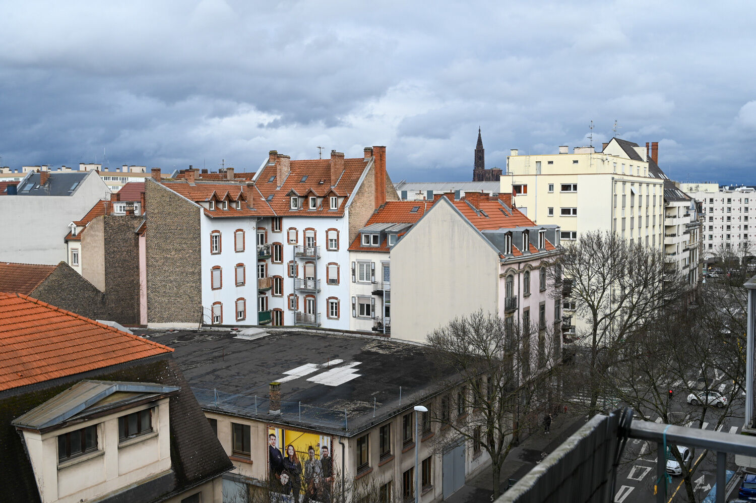 Beau 2 pièces d'environ 51 m² avec balcon au 7e étage - Appart rue d obernai-4