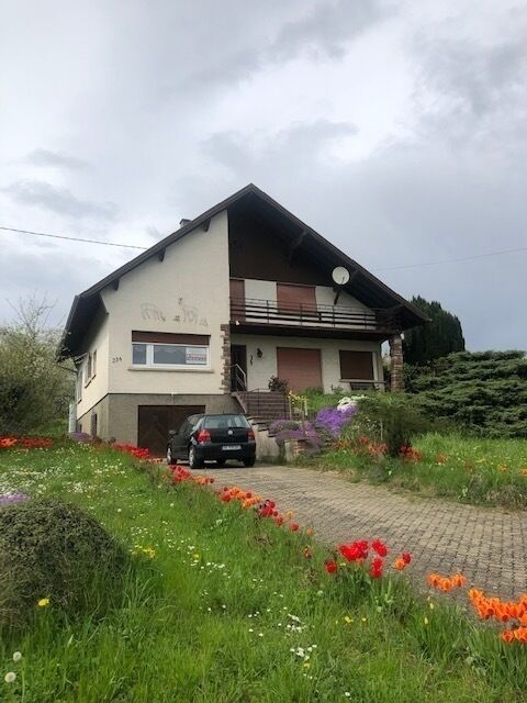 Belle maison à fort potentiel à Woerth - Vue sur av maison fleurs isa