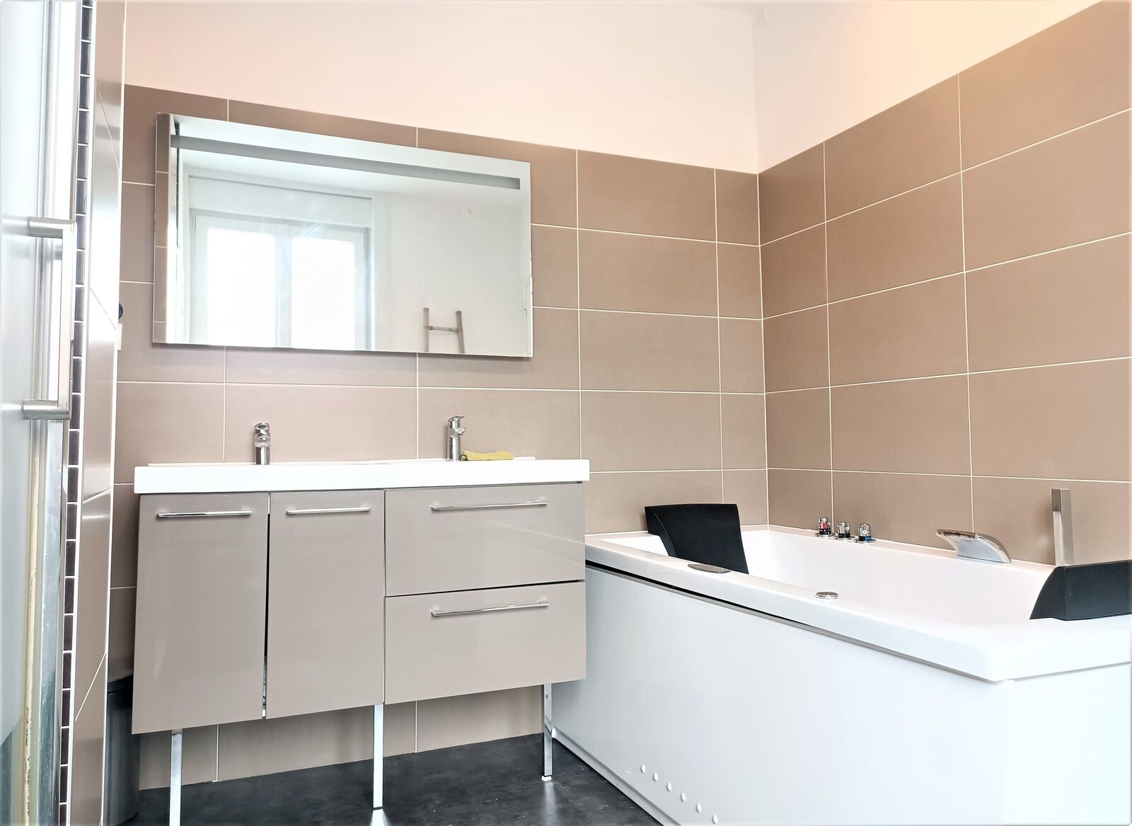 Charmante 1930 avec jardin de 123m2 - Img 20230417 111625