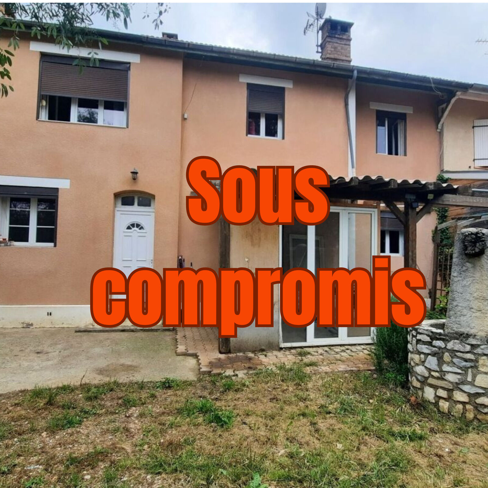 Maison 5 pièces (3 chambres) sur terrain de 415 m2 - Sous compromis